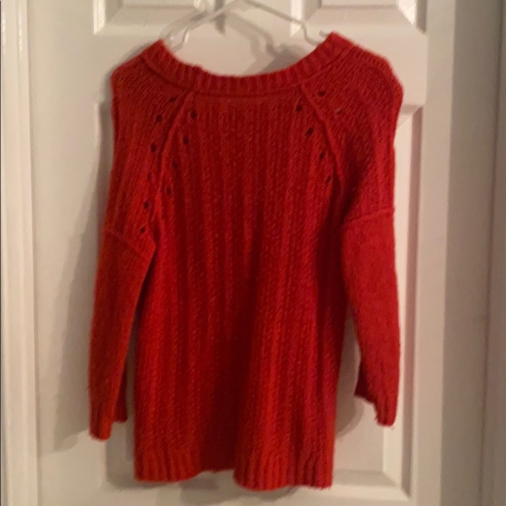 Red sweater - Picture 2 of 3